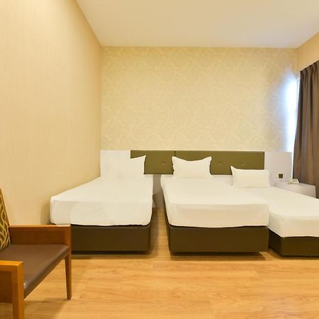 Townhouse Oak Hotel Holmes Johor Jaya Johor Bahru Eksteriør billede