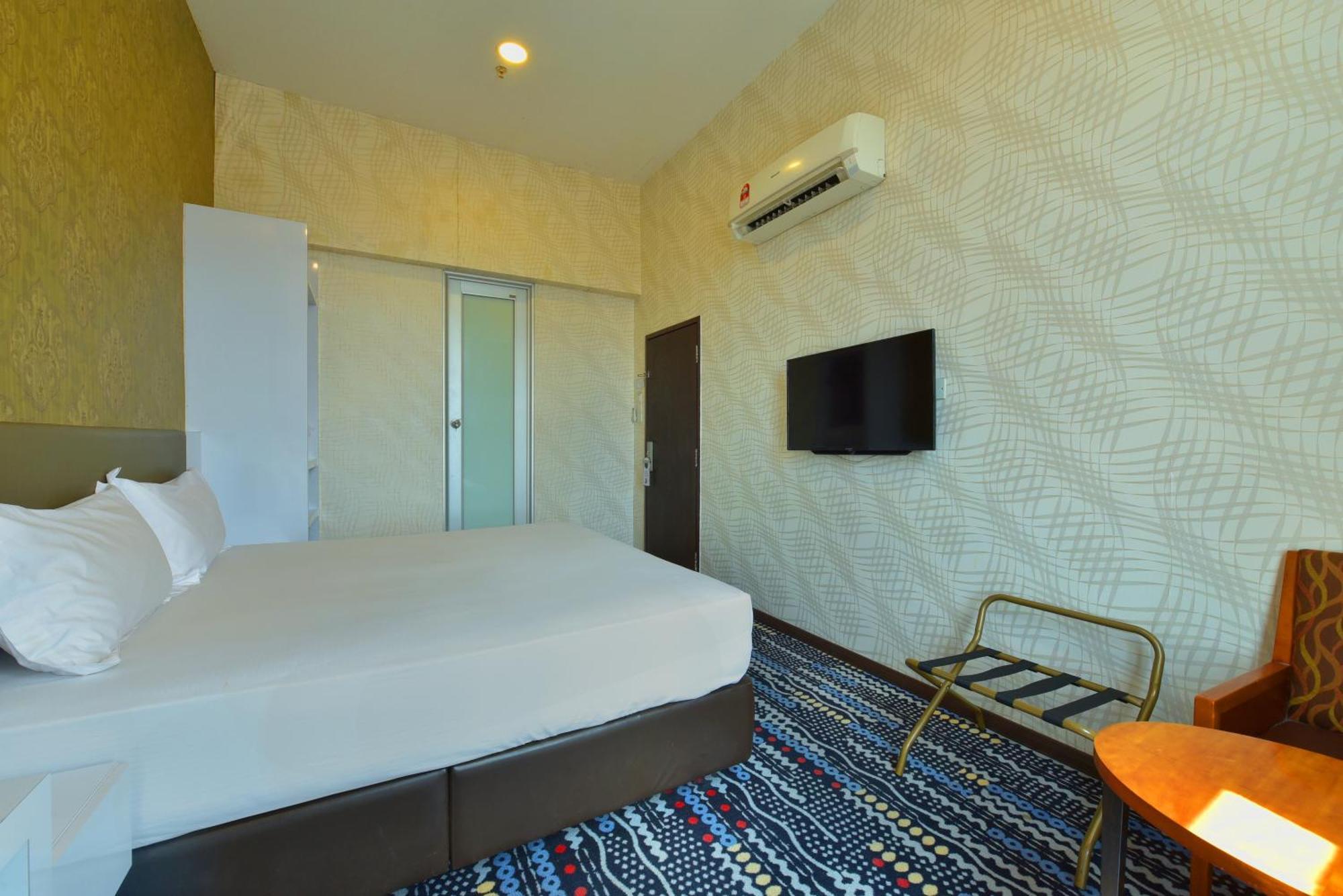 Townhouse Oak Hotel Holmes Johor Jaya Johor Bahru Eksteriør billede