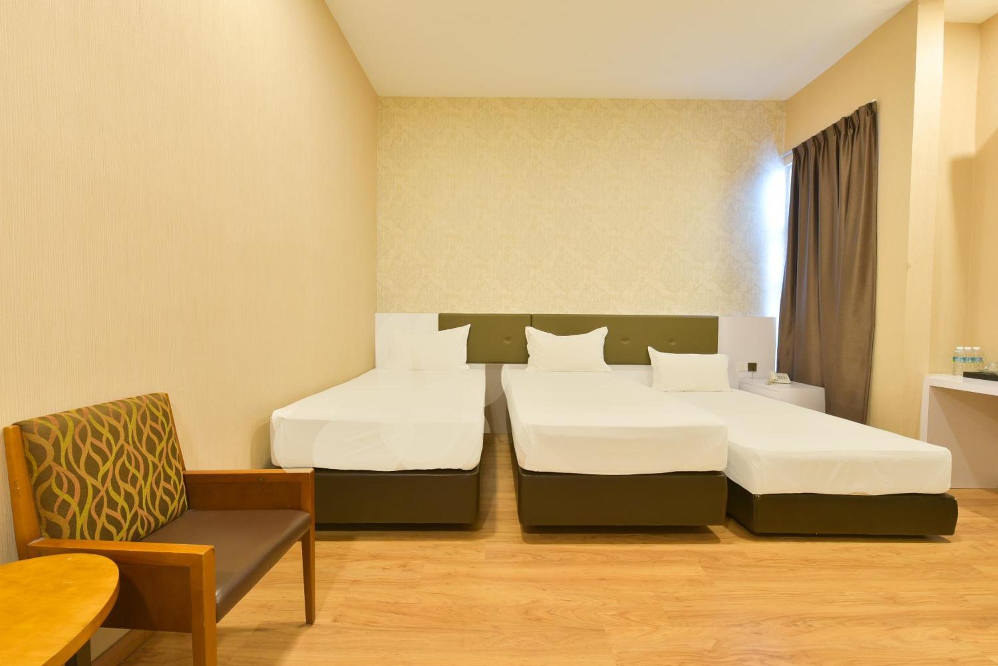 Townhouse Oak Hotel Holmes Johor Jaya Johor Bahru Eksteriør billede