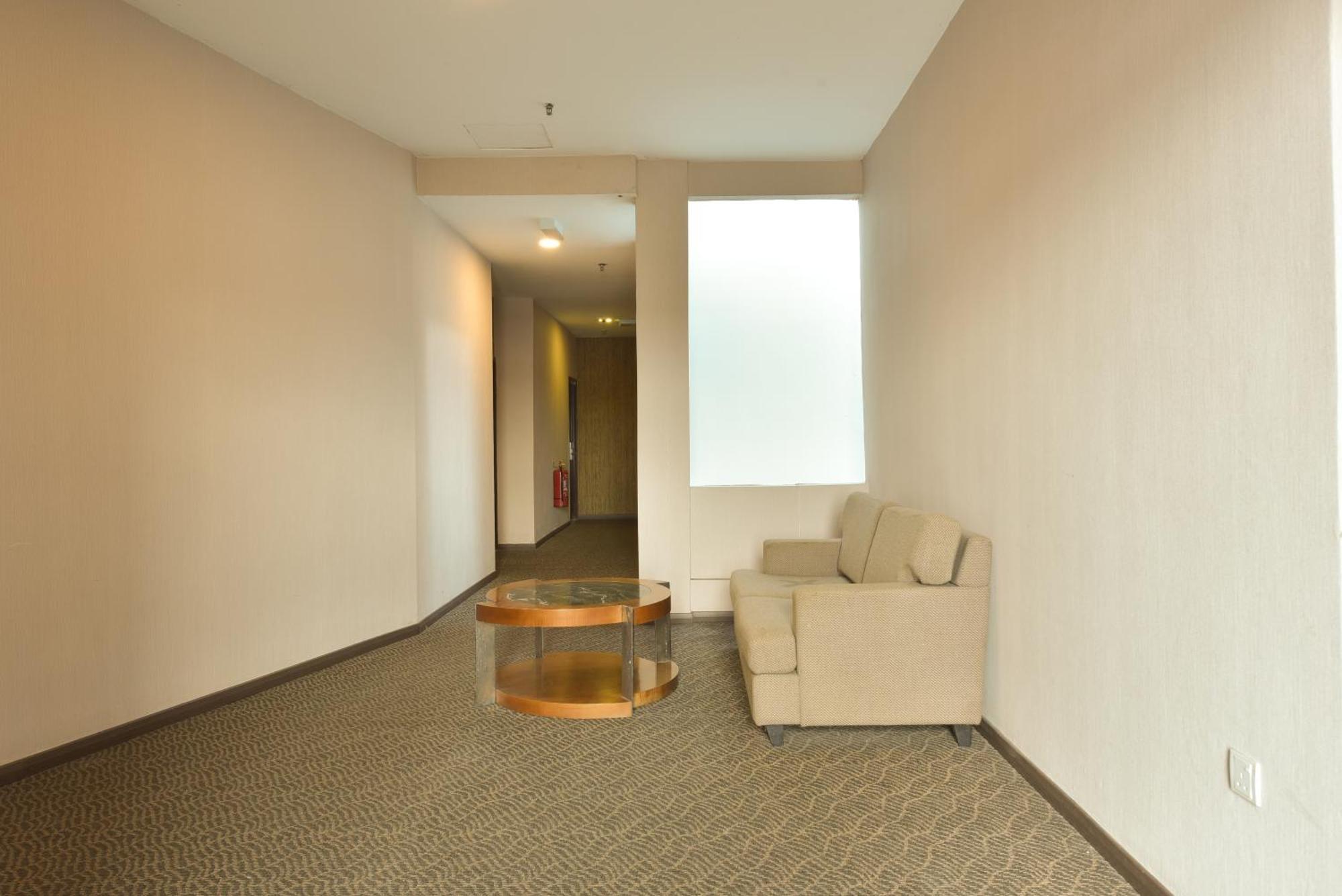 Townhouse Oak Hotel Holmes Johor Jaya Johor Bahru Eksteriør billede